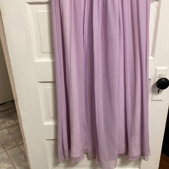 Like new ! 100% silk chiffon , lilac color dress with beaded embellishments. - Picture 5 of 15